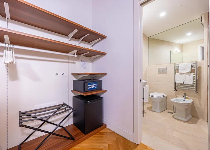 Agh - Capranica 게스트하우스 로마